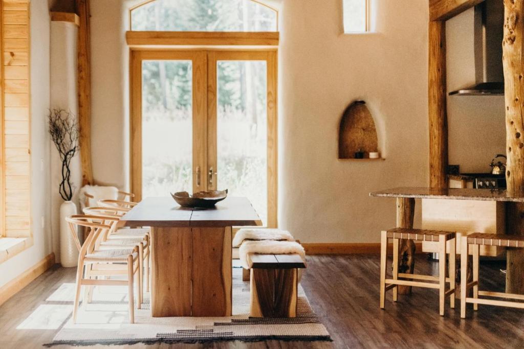 Adobe-Style Retreat - Game Room - 8 Mins to Breck, Blue River