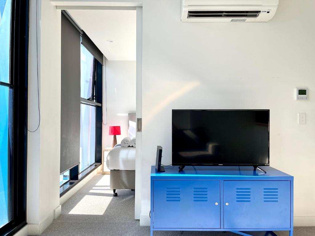 Readyset Apartments on Bouverie — Hotel in Melbourne