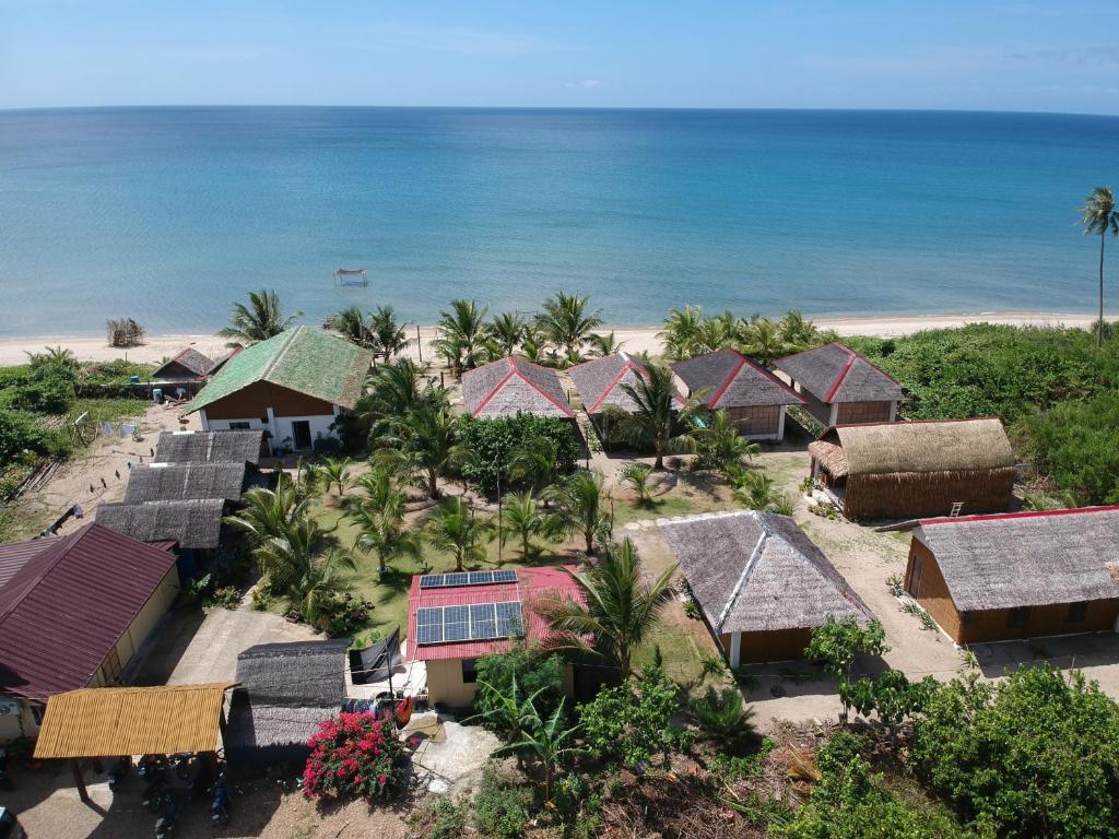 Exterior view, Footprints beach resort in Romblon