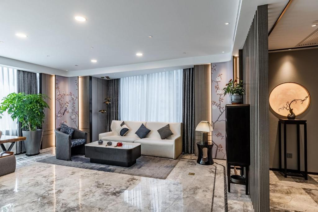 Bar/lounge, Tian Cheng Hotel Jin Jiang in Shanghai