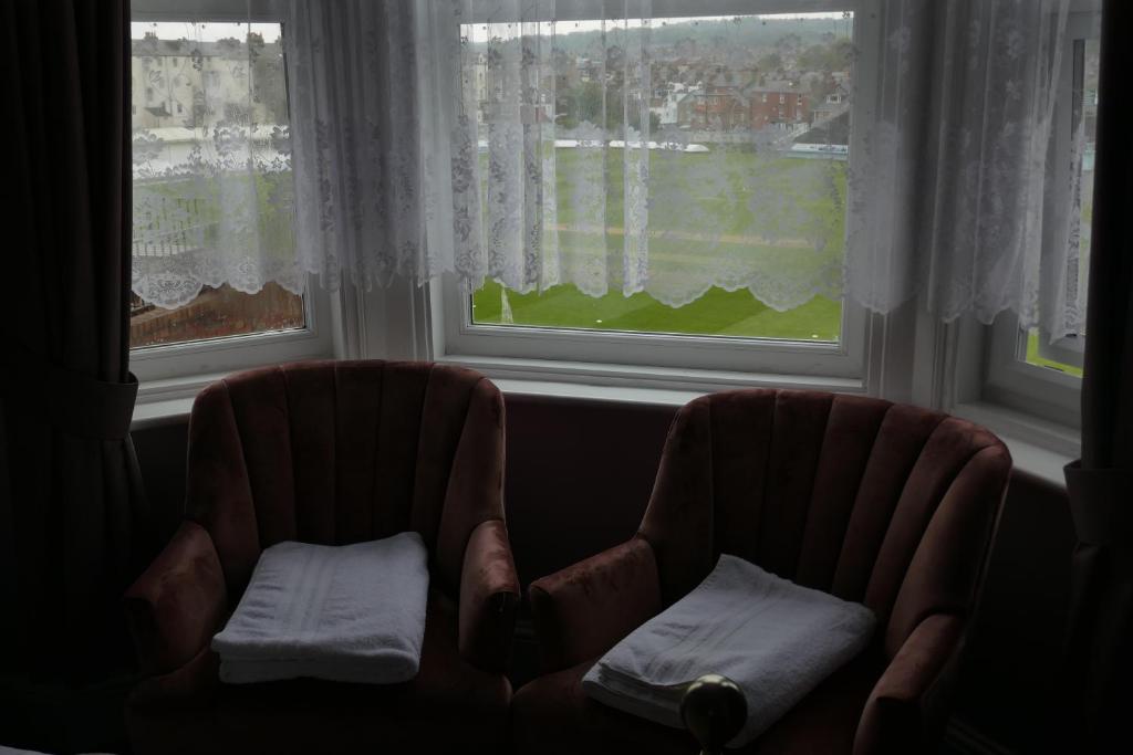 View, The Boundary in Scarborough