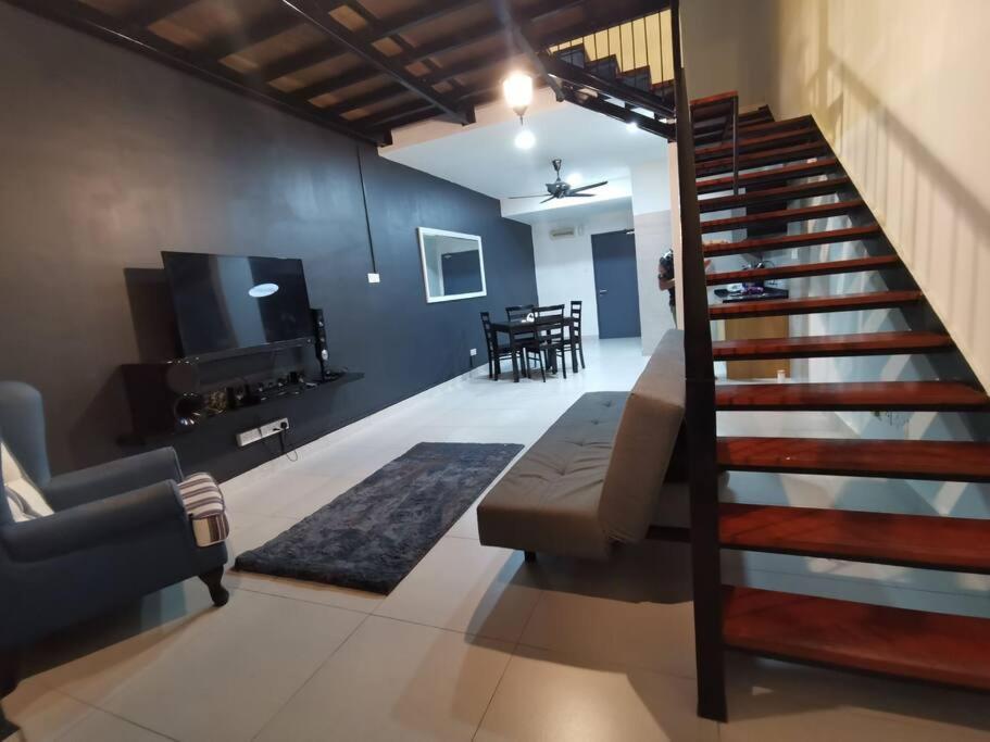 Lakeview Duplex Apartment Free WiFi and Netflix — Hotel in Kuala Lumpur