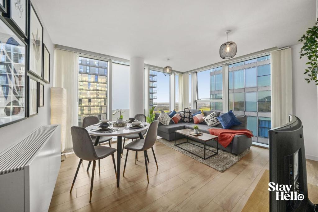 Contemporary, Modern, 2-Bed Apt, Prime Central MK, Milton Keynes