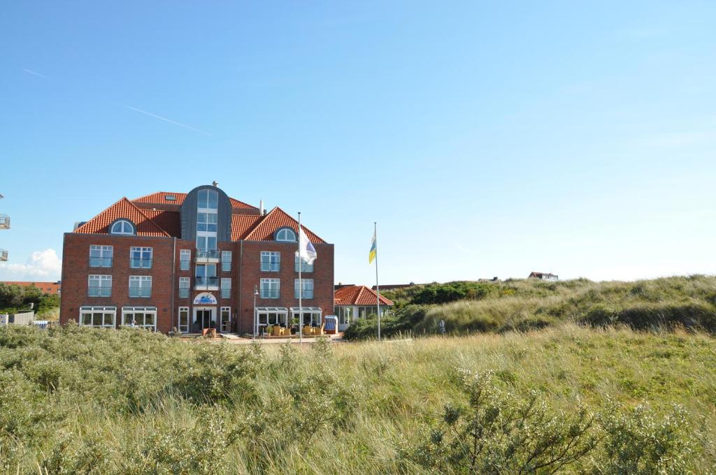 Strandhotel Juister Hof — Hotel in Juist