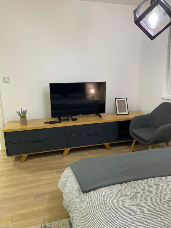 Sun Square Apartments - 2