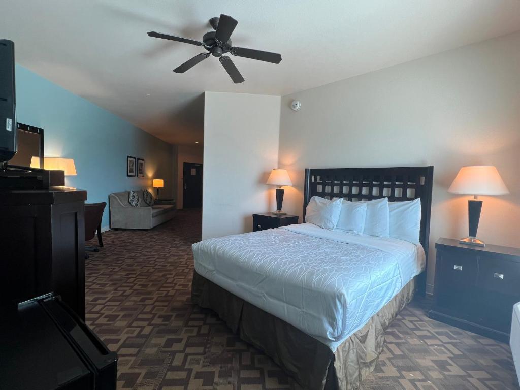Suites At Sunchase photo