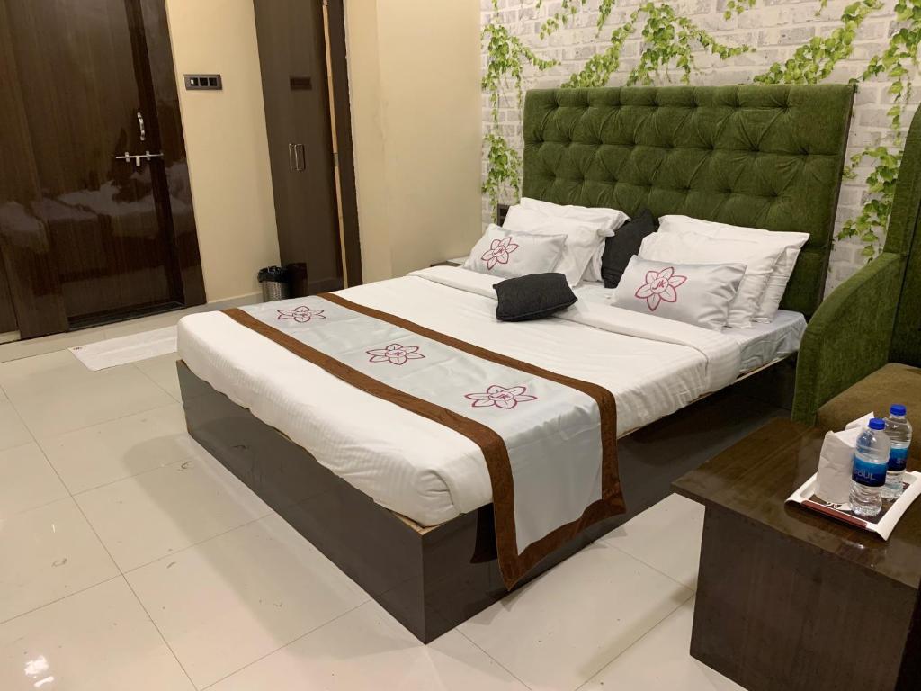 JK Rooms 126 Hotel Parashar Legacy photo
