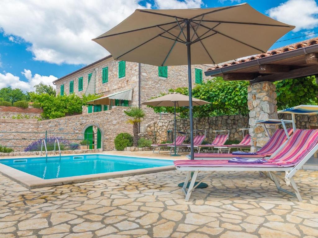 Apartment in Crikvenica with Scenic Terrace, Crikvenica
