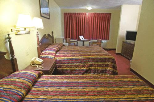 Rumford Motor Inn photo
