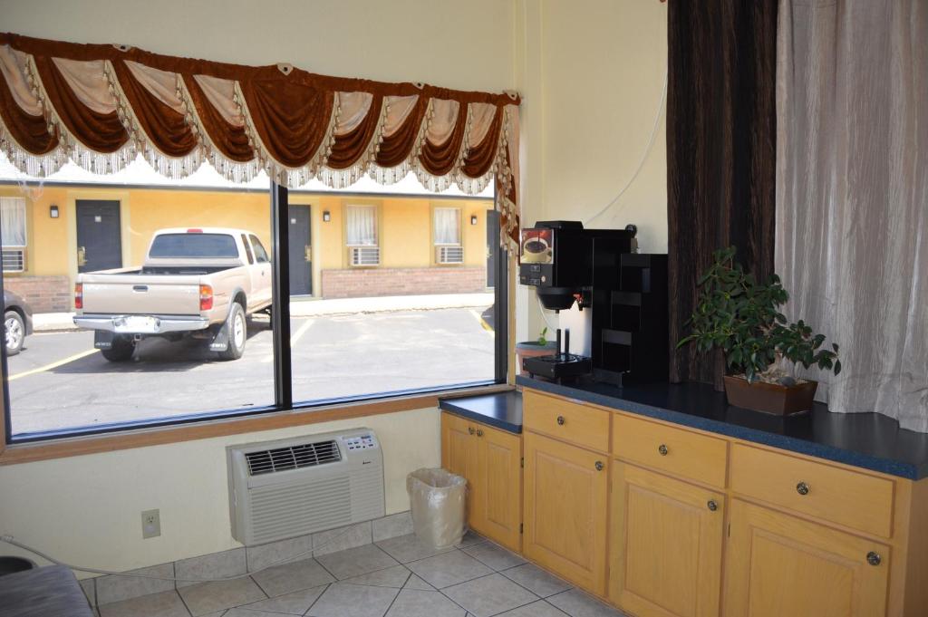 Budget Inn El Reno photo