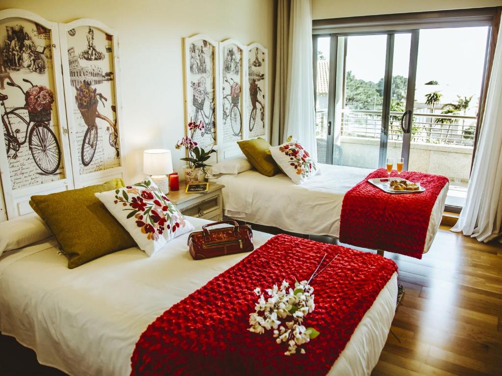 Villa in Sanxenxo with Sea View & Pool - 4