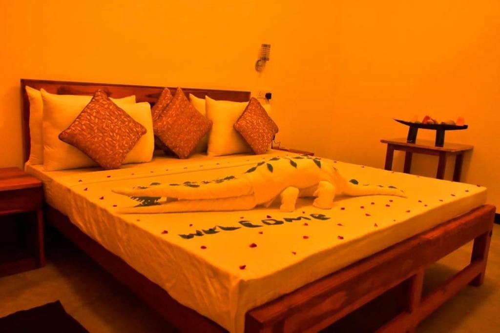 The river face safari resort — Hotel in Udawalawe