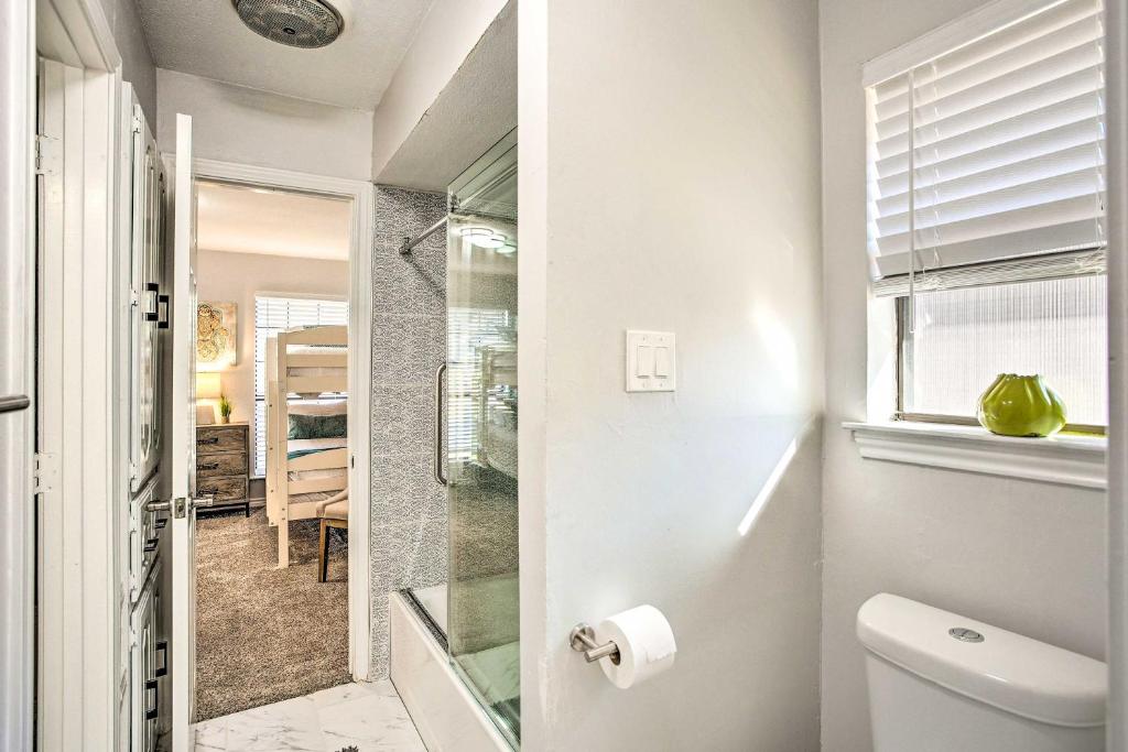 Modern Plano Home Less Than 4 Mi to Adventure Landing photo