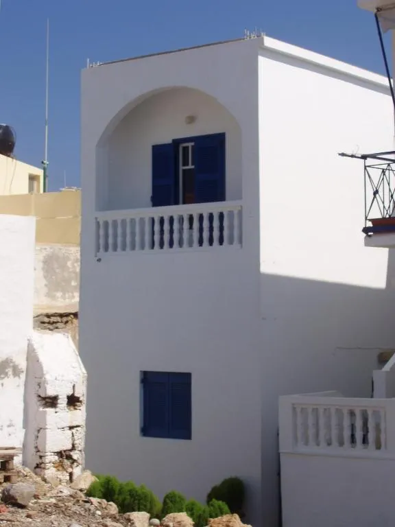 Fotini & Dimitrios, hotel ve Frý