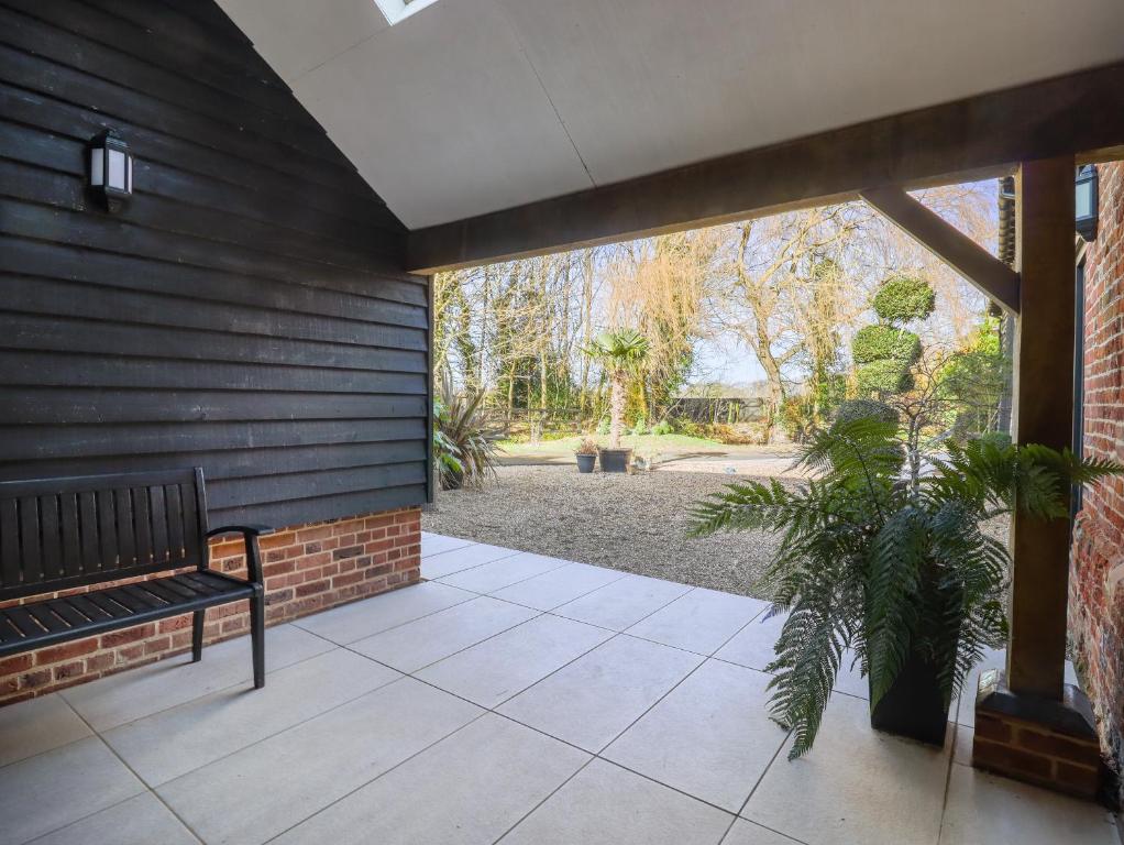 Grange Barn, Bury St Edmunds photo 7