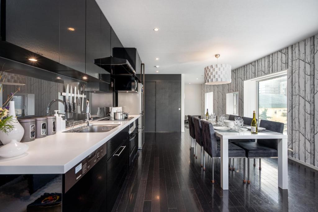 Kitchen, Kira Kira Suites in Niseko