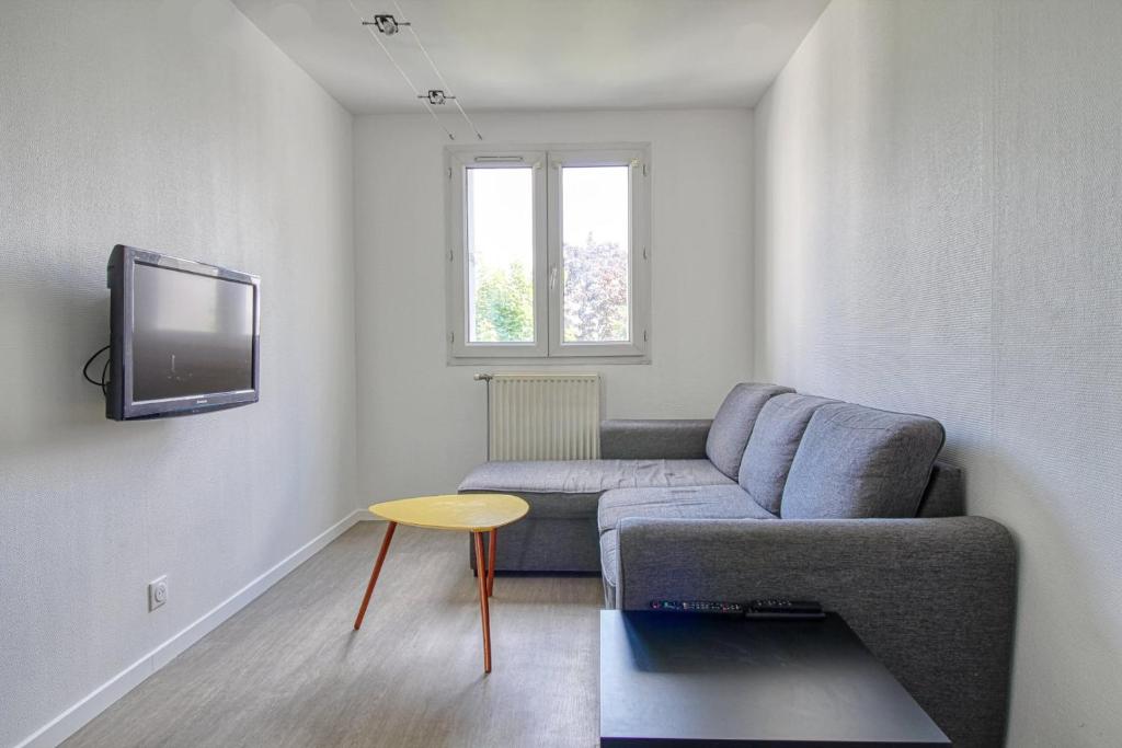 4 Allee Jean De La Fontaine 92000 Nanterre