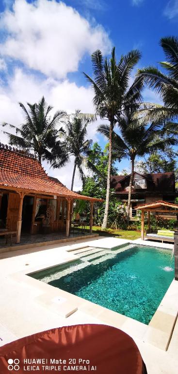 The Birdhouse Villa — Hotel in Bali