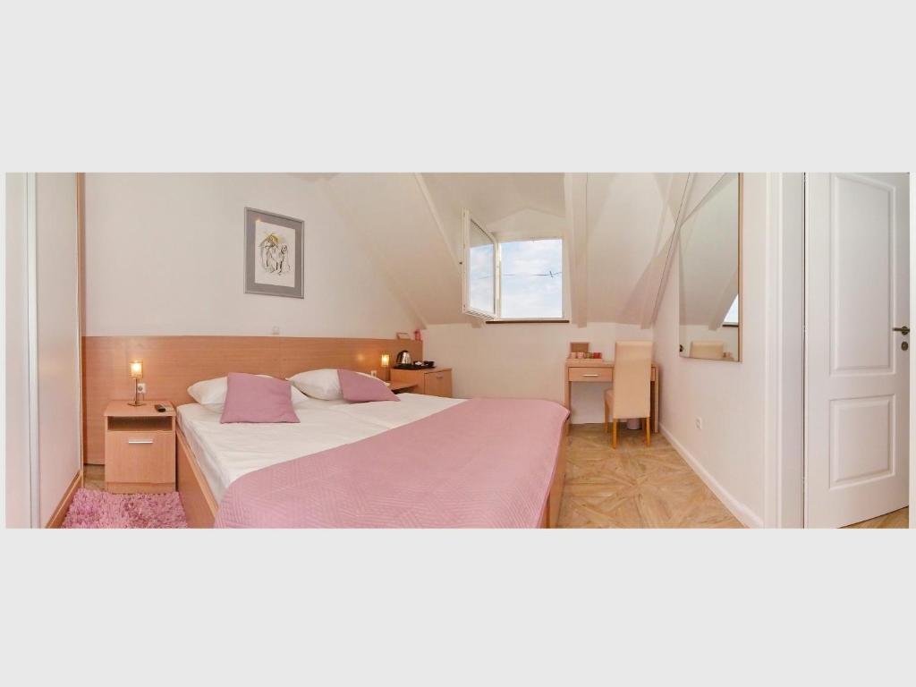 Apartment & Rooms Ivusic photo