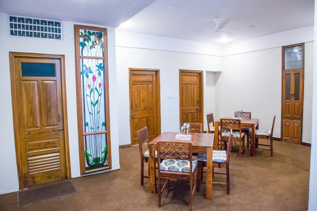 Sternlion Apartments photo