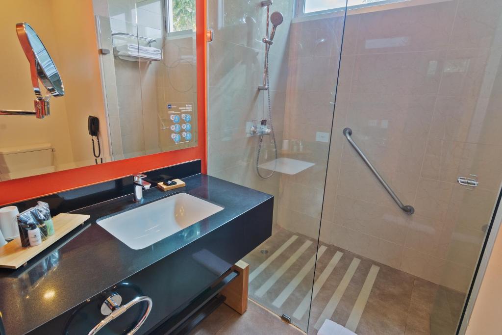Sonesta Hotel Pereira photo