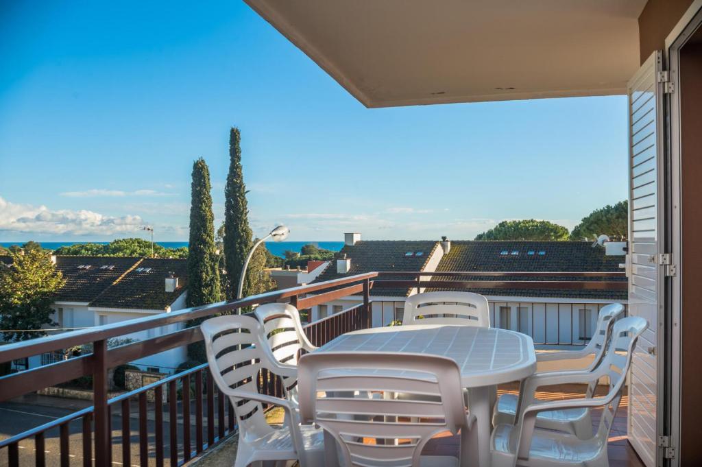 U-5 CALELLA DE PALAFRUGELL 4 PaX - 4