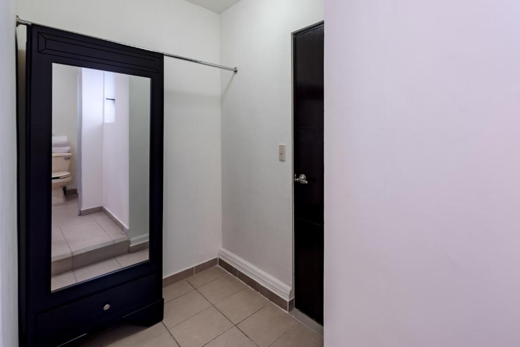 Ayenda Suites Ejecutivas Monterrey photo