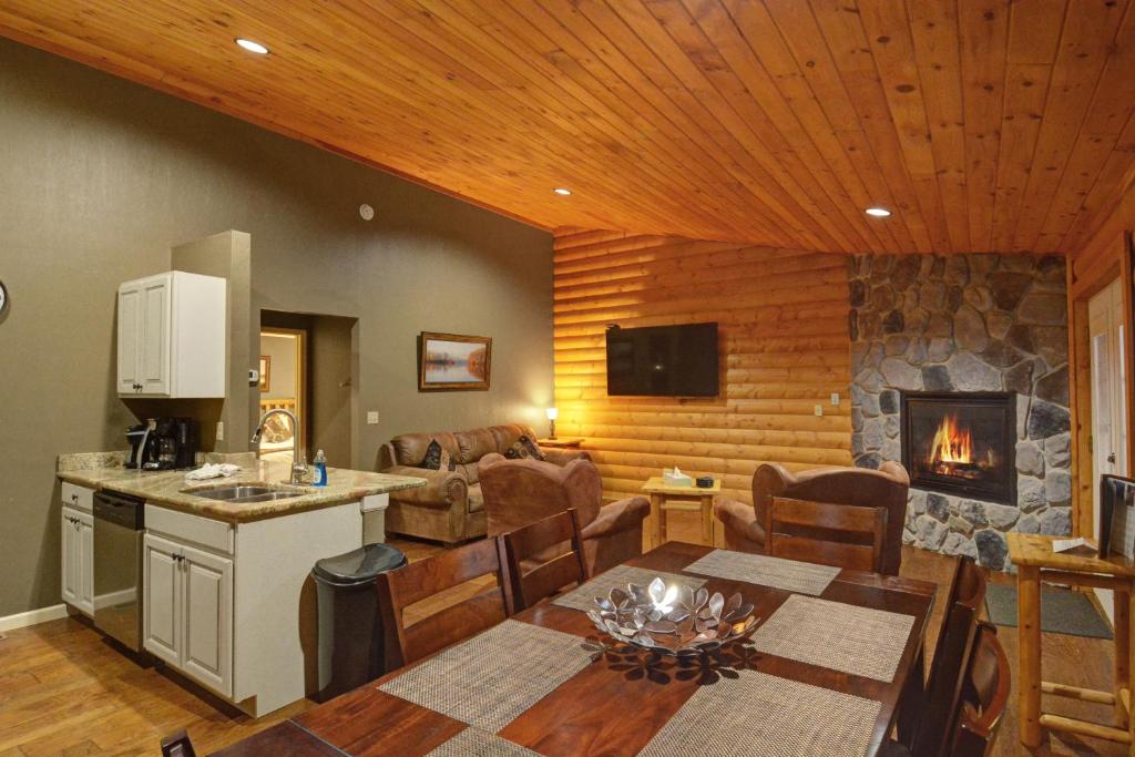 The Lodges at Sunset Village photo