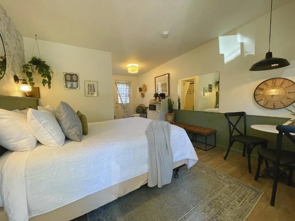 Emerald Valley Inn, hotel in Port Angeles