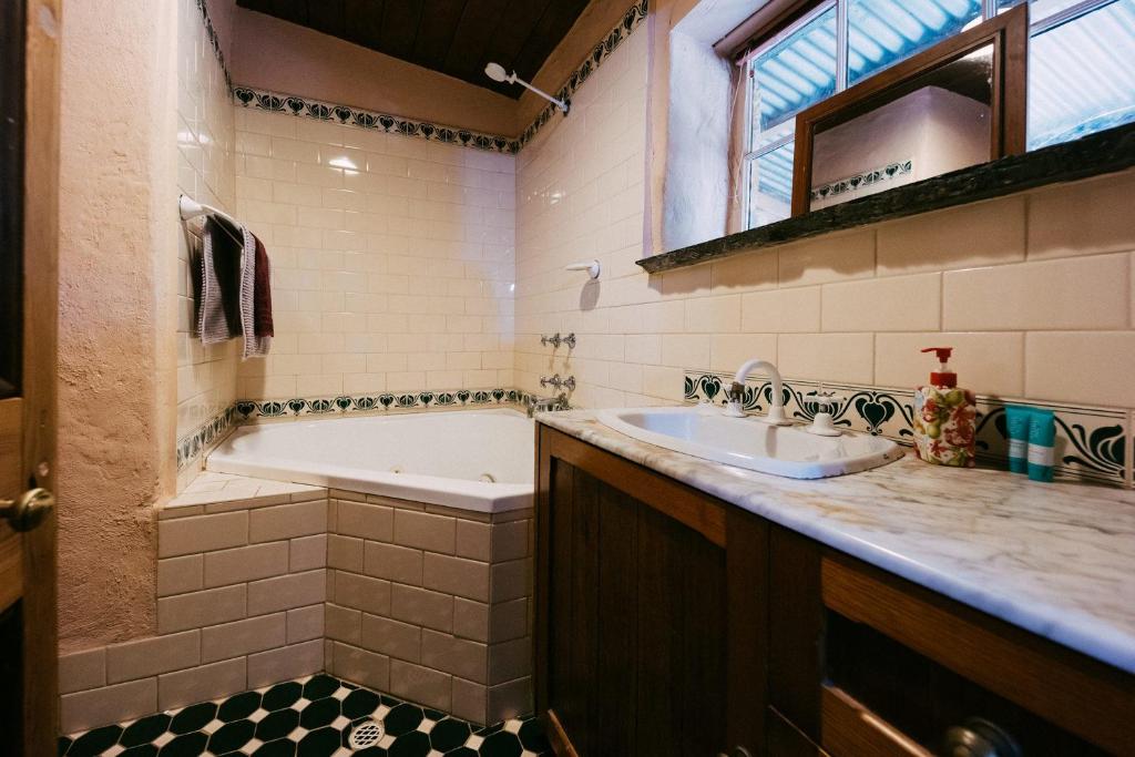 Mintaro Hideaway photo