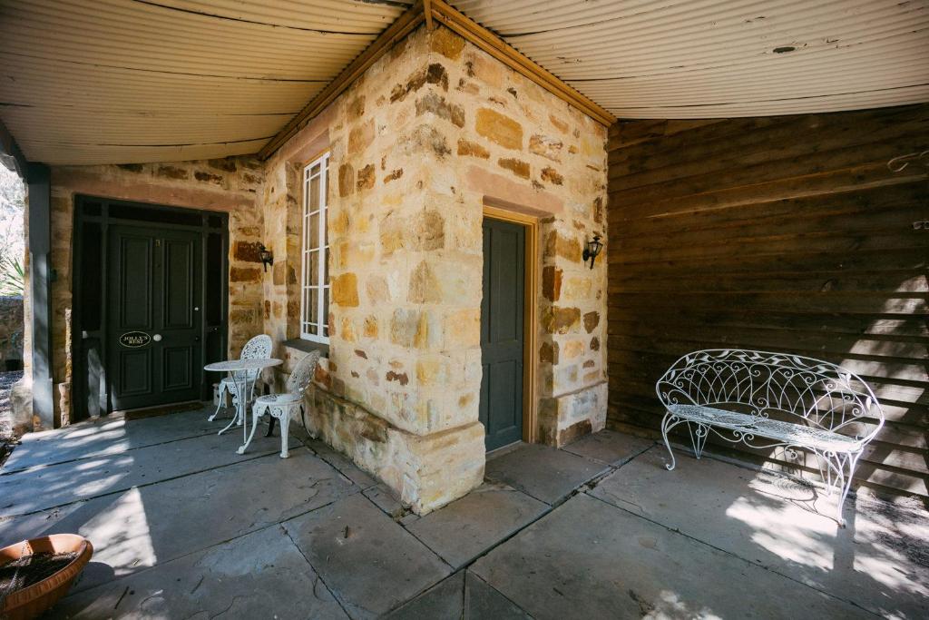 Mintaro Hideaway photo
