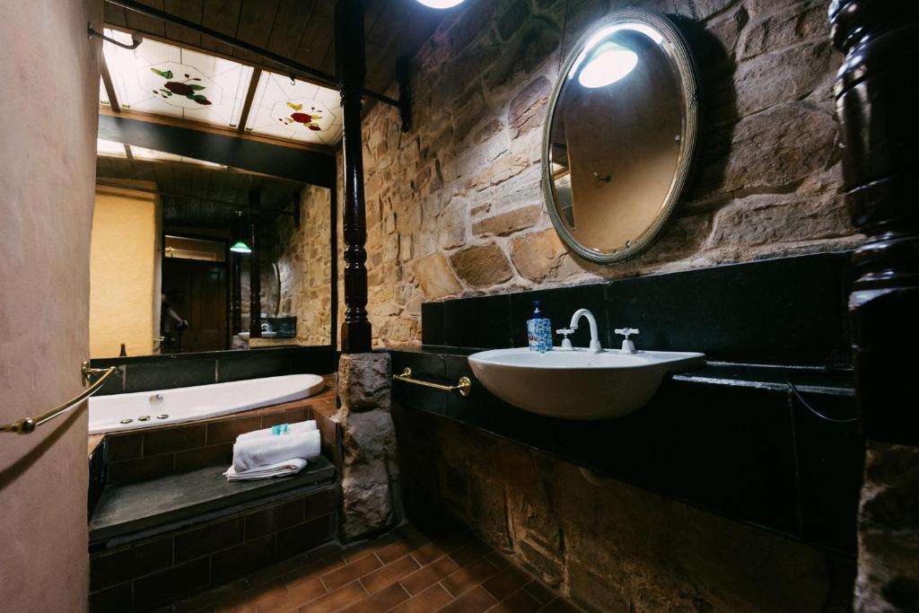 Mintaro Hideaway photo