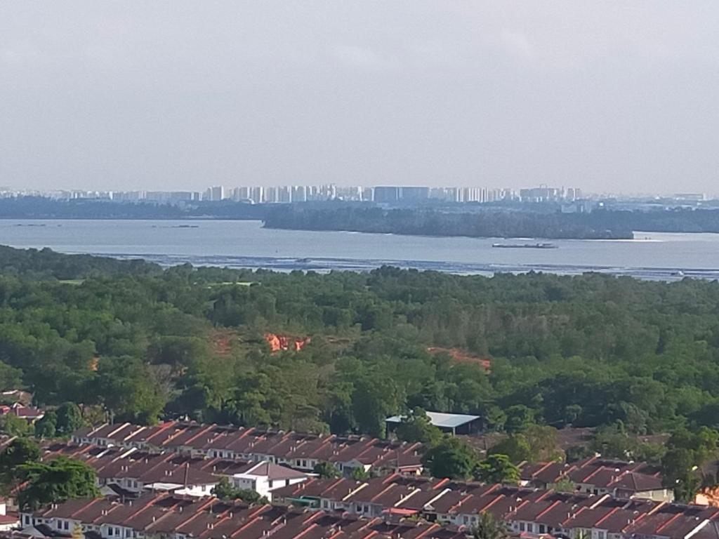 D'calton private lift n seaview Hsty photo