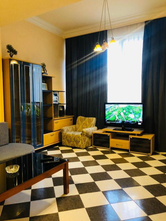 Apartment in Hanrapetutyan Street, Jerevan