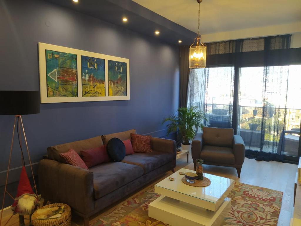 Soho City Apartment with Garage - 4