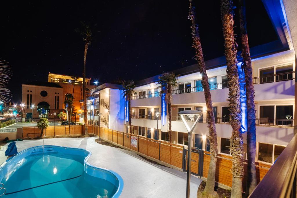 Studio 6 Suites Stockton, CA Waterfront photo