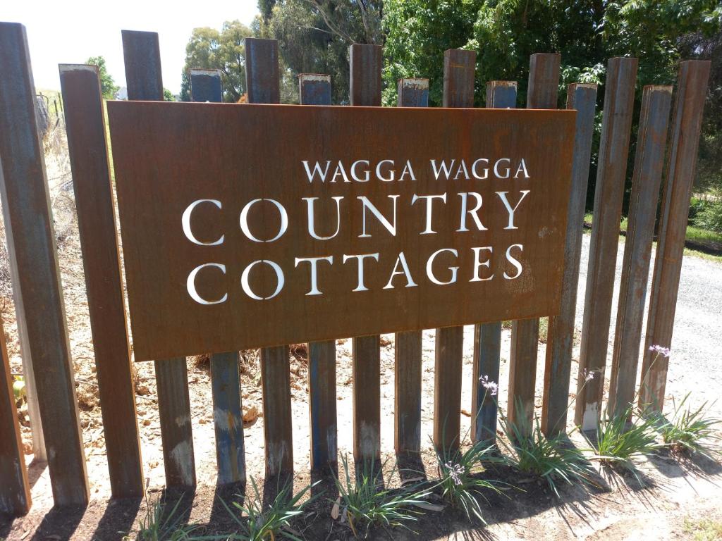 Wagga Wagga Country Cottages photo