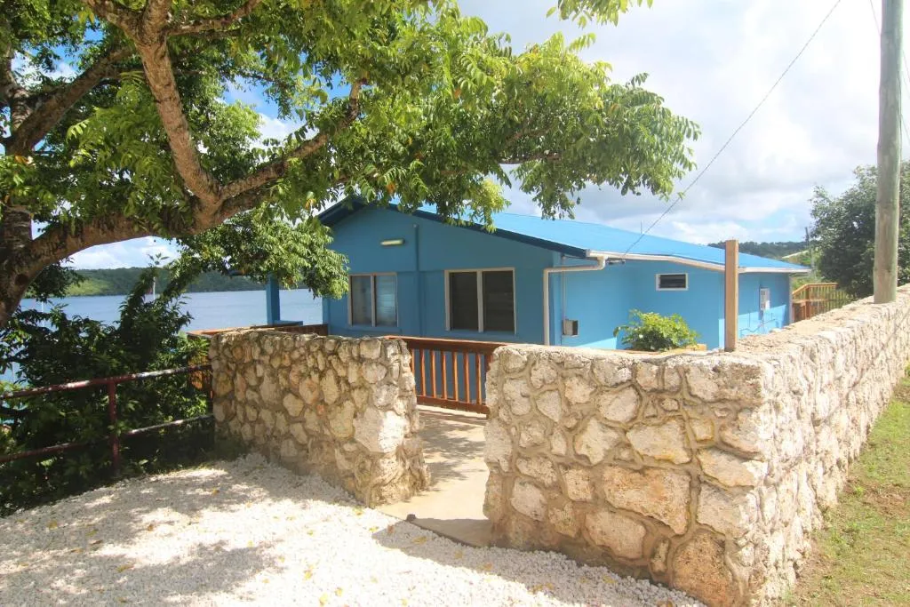 Boathouse Apartments, hotel in Neiafu