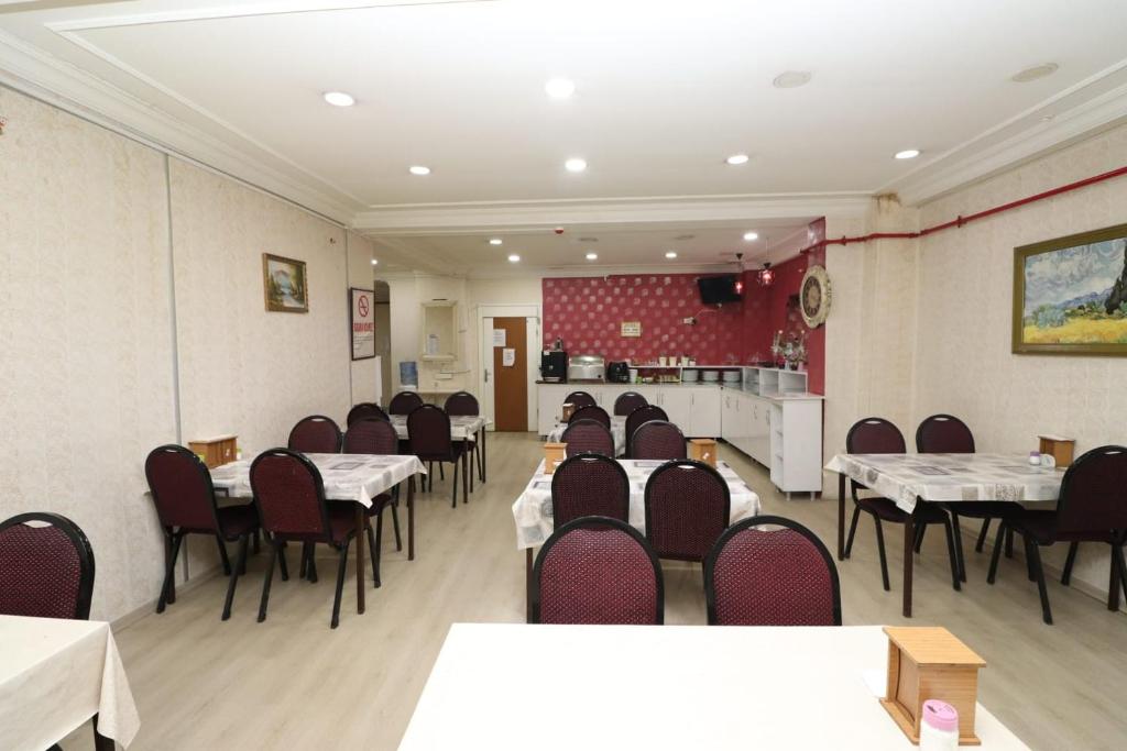 فندق بيرديكيا (Peracity Hotel)