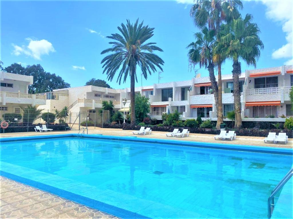Cozy one bedroom apartment with spacious terrace. Pool and garden view - 5