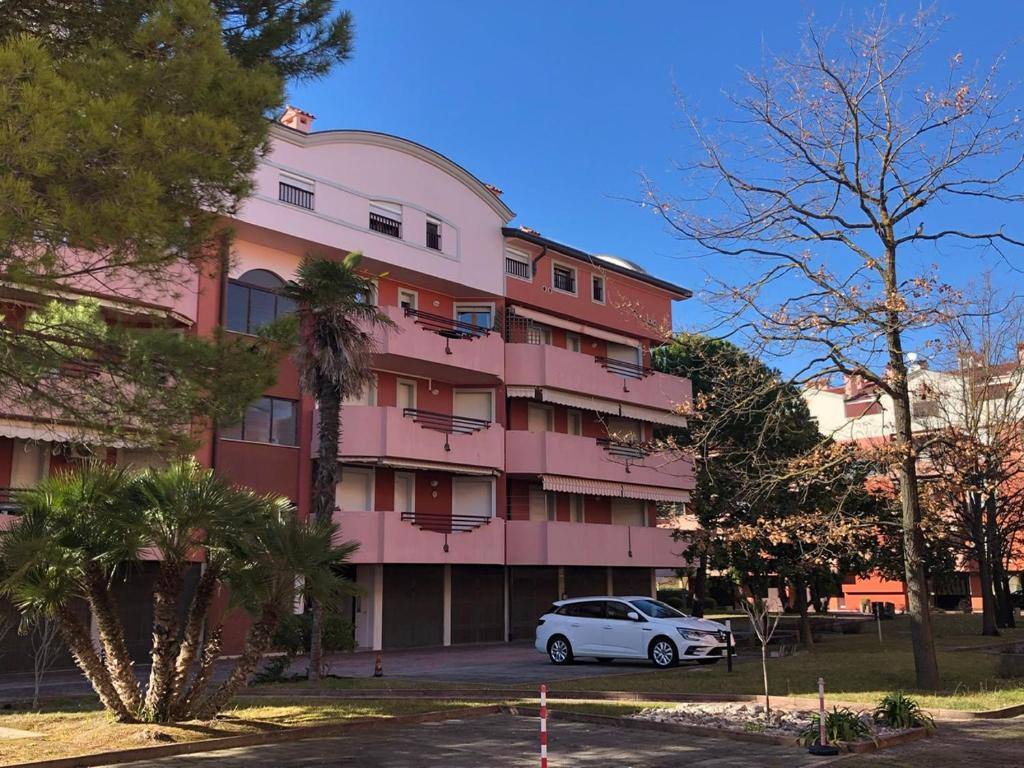 VIALE DEL SOLE - 3