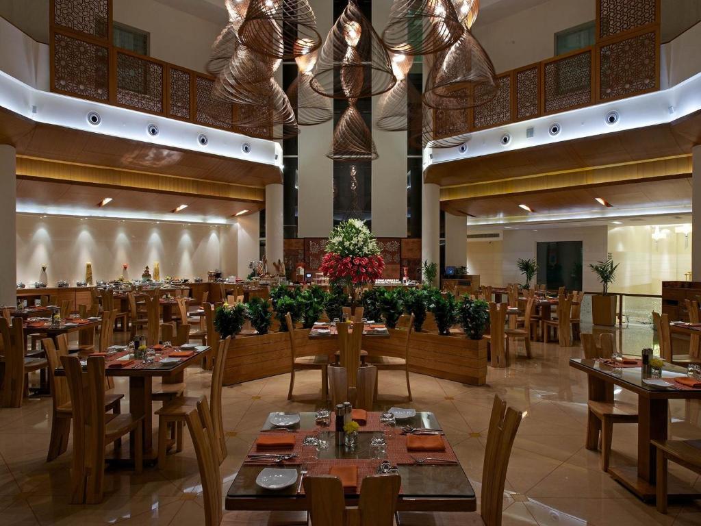 مطعم