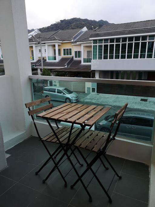W36 WarmStay atGoldenHills NightMarket 4R Wifi BBQ photo