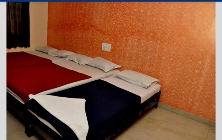 Hotel harjeevan palace photo