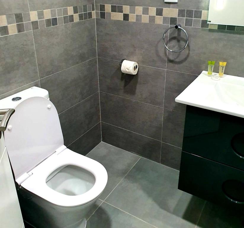 One bed apt with Lagos Marina and promenade views photo