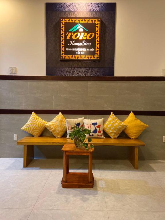 Toro Homestay