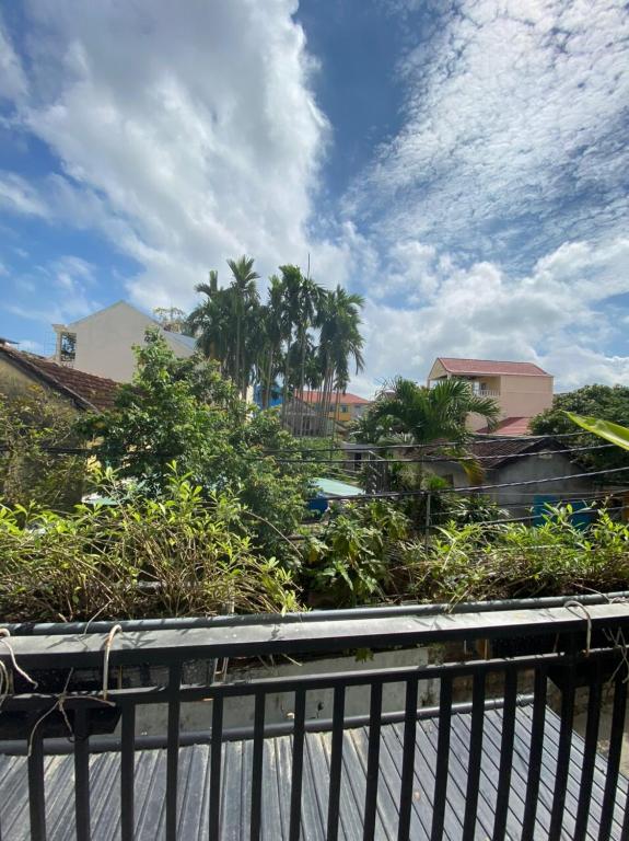 Toro Homestay
