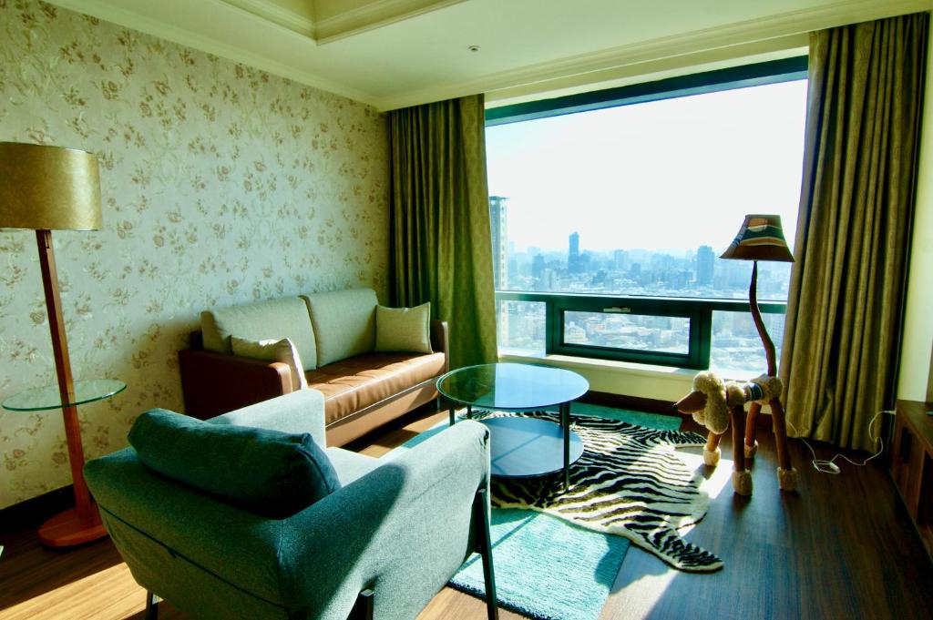 Taichung Apartments for Rent, Taiwan with price and photo of