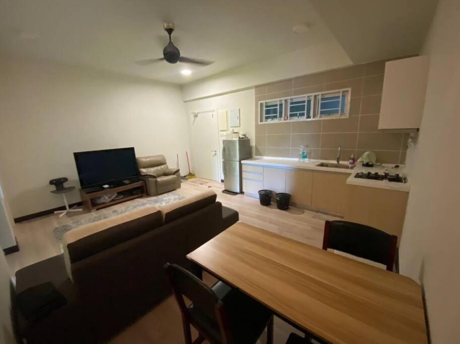126 Larkin Studio Homestay — Hotel in Johor Bahru