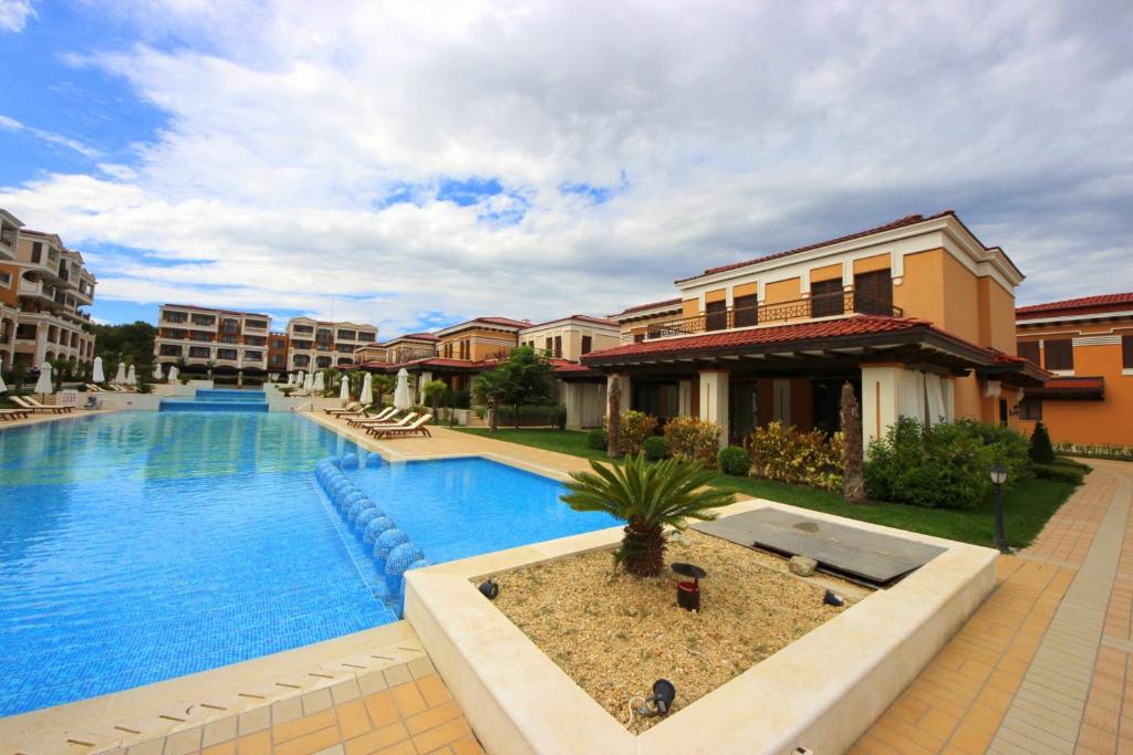 Green Life Beach Resort Apartment photo